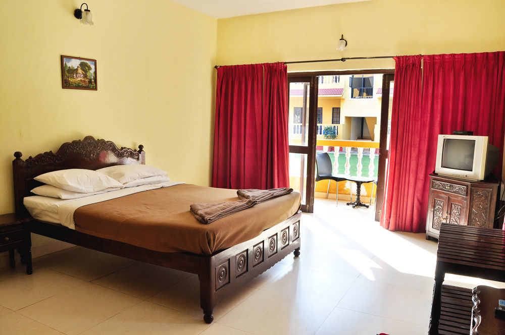 Marina Bay Beach Resort Candolim Kültér fotó