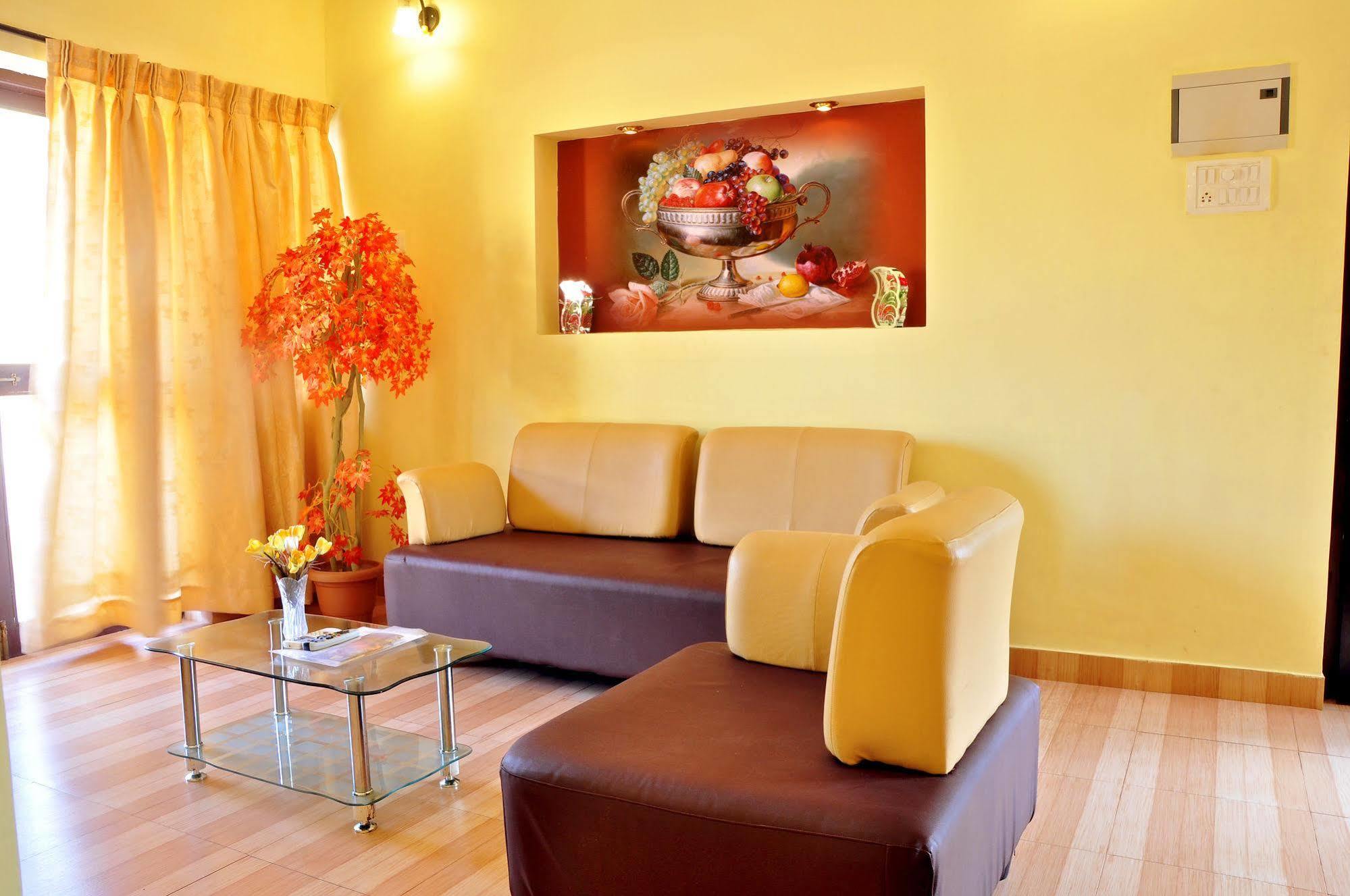 Marina Bay Beach Resort Candolim Kültér fotó